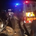 खड़े ट्रक से टकराई कार , 8 लोगों की हुई मौत