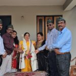 पूर्व सैनिको ने सुमित्रा मैती को साल श्रीफल देकर विदाई दे कर सम्मानित किया