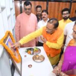 CM विष्णुदेव साय ने सरदार वल्लभ भाई पटेल की जयंती के अवसर पर किया नमन