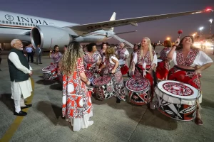 GvSltzkW0AAWRnA-ezgif.com-resize