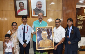 1760088990_75d277a4212c89450ca2