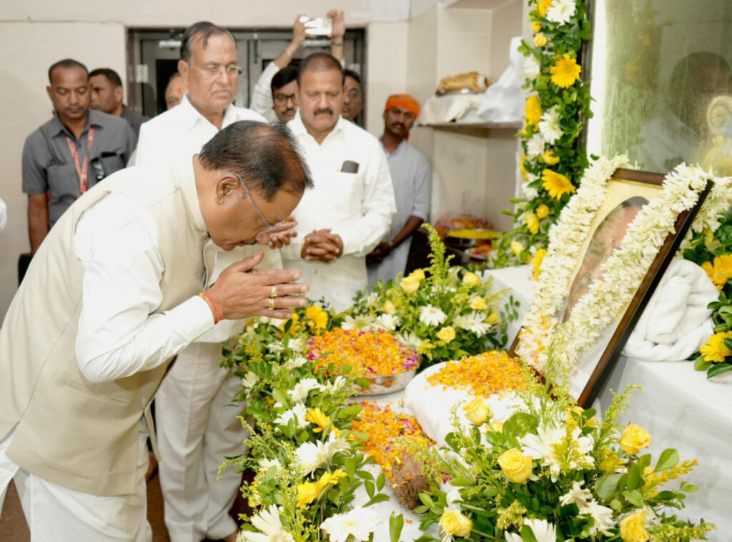 1761566797_ddd7c3ee71d3e48dc5a1