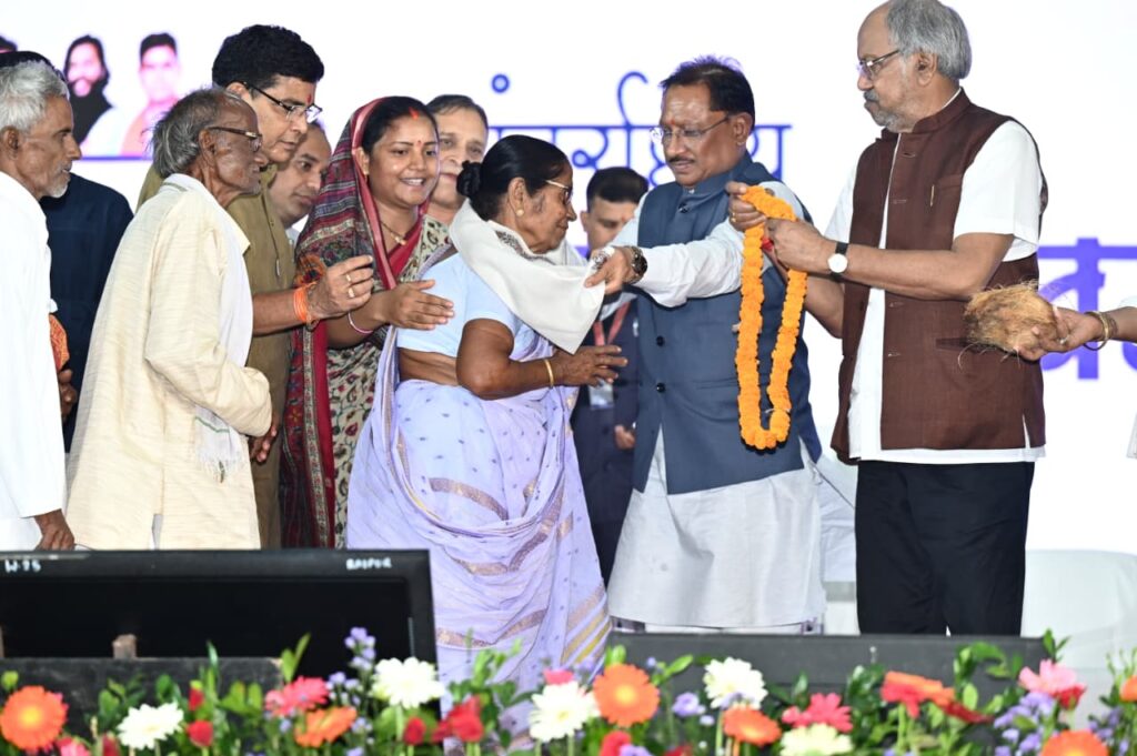 1762251488_bce015042693383eb4bb