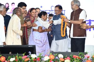 1762251488_bce015042693383eb4bb