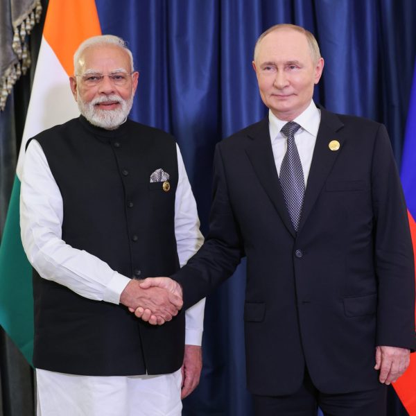 Prime-Minister-modi-and-Russian-President-Putin-600x600-1