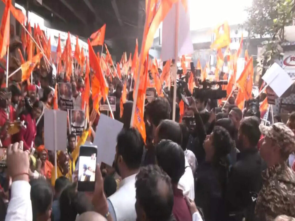 anger-spills-onto-streets-in-india-bangladesh-as-protests-erupt-over-lynching-of-hindu-youth-dipu-chandra-das