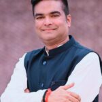 गैस सिलेंडर की किल्लत केवल अफवाह, अनावश्यक भंडारण न करें – विधायक रिकेश सेन