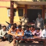 धमतरी पुलिस थाना भखारा की जुआ के विरुद्ध वैधानिक कार्यवाही – 52 पत्ती ताश से जुआ खेलते 8 जुआरी गिरफ्तार…