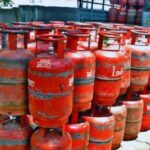 मुंबई में होटल बंद, लखनऊ में सिलेंडर एजेंसी पर लंबी कतार… LPG संकट से देशभर में हाहाकार…