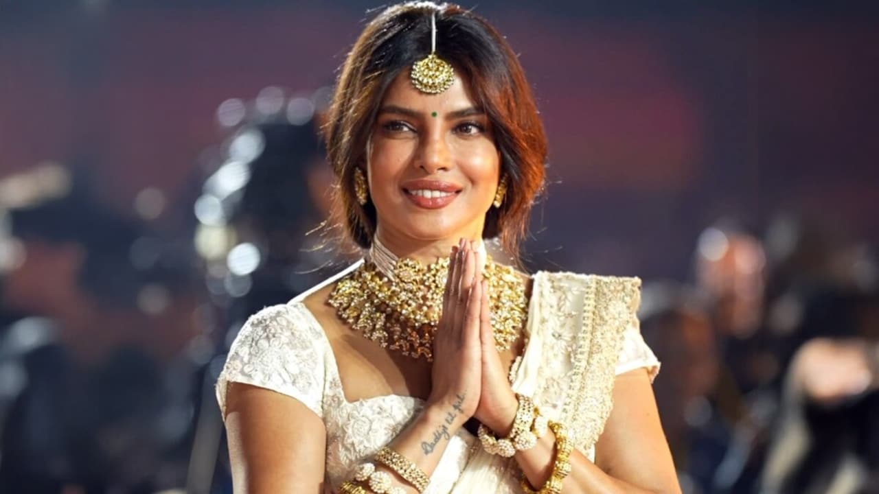 6947e6c04cf5e-priyanka-chopra-212322436-16x9 (1)