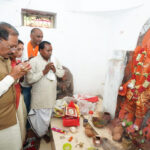 मुख्यमंत्री विष्णुदेव साय ने ऐतिहासिक चतुर्भुज विष्णु मंदिर में की पूजा-अर्चना, प्रदेश की सुख-समृद्धि की कामना…