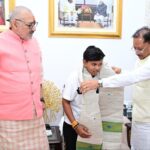 श्रीलंका दौरे के लिए भारतीय अंडर-19 महिला क्रिकेट टीम की उपकप्तान बनीं महक नरवासे : मुख्यमंत्री  विष्णु देव साय ने किया सम्मानित…