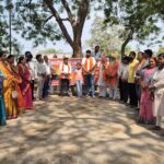 प्रधानमंत्री मोदी के 12 वर्ष पूर्ण होने पर गरियाबंद के मंदिरों में हुआ भव्य आरती एवं प्रार्थना…