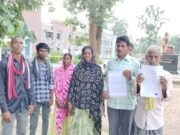 आबकारी विभाग के कर्मचारी पर शराब प्रकरण बनाने की धमकी देकर 90 हजार रुपये लेने का आरोप,कलेक्टर से शिकायत…