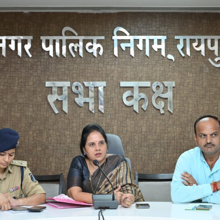 आस्था का सम्मान के साथ व्यवस्था की जिम्मेदारी; गणेश उत्सव समितियों से संवाद कर हल निकालें— महापौर मीनल चौबे