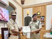 पॉक्सो प्रकरण में मृत्युदंड दिलाने वाली विवेचना टीम सम्मानित, वरिष्ठ पुलिस अधीक्षक श्री विजय अग्रवाल ने अधिकारियों एवं कर्मचारियों को किया सम्मानित…