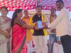 भगवान विश्वकर्मा की पूजा-अर्चना कर सांसद विजय बघेल ने लिया आशीर्वाद, भंडारे में प्रसाद वितरण किया…