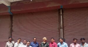 नगर निगम जोन 5 राजस्व विभाग द्वारा वार्ड 39 में 2020-21 से 295194 रूपये के बड़े बकायादार मोहम्मद इस्लामुद्दीन की सम्बंधित व्यवसायिक सम्पति दुकान गोडाउन को अंतिम नोटिस के बाद भी निगम को बकाया राशि अदा नहीं किये जाने पर तत्काल किया गया सीलबंद…