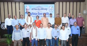 संगी मितान सेवा समिति रायपुर ने अभियंता दिवस पर रायपुर नगर निगम के 25 सेवानिवृत्त वरिष्ठ अभियंताओ को सम्मानित किया…