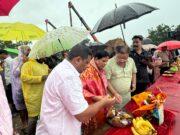 अनंत चतुर्दशी के पावन पर्व पर महादेवघाट के समीप विसर्जन कुंड में गणपति मूर्तियों का श्रद्धापूर्ण विसर्जन करने श्रद्धालुओ का मेला…
