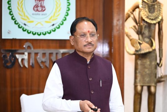 मुख्यमंत्री विष्णु देव साय ने बाबा कार्तिक उरांव की जन्मशताब्दी पर उनकी आदमकद प्रतिमा का किया अनावरण…