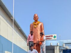 गांधी-शास्त्री जयंती पर सांसद विजय बघेल ने लाल बहादुर शास्त्री अस्पताल में चलाया स्वच्छता अभियान…