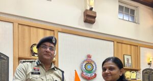 पॉक्सो एवं हत्या/बलात्कार के गंभीर प्रकरण में आरोपी को मृत्युदंड की सजा दिलाने वाली विशेष लोक अभियोजक श्रीमती रूपवर्षा दिल्लीवार को वरिष्ट पुलिस अधीक्षक दुर्ग ने किया सम्मानित…