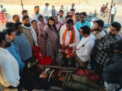 10 दिन की से भूख हड़ताल कर रहे अनिल को मामने पहुंचा प्रशासन, बेरंग लौटा …