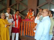 स्वतंत्रता संग्राम सेनानी स्वर्गीय श्री कमल नारायण शर्मा का जयन्ती पर सभापति सूर्यकान्त राठौड़ एवं संस्कृति विभाग अध्यक्ष अमर गिदवानी, गणमान्यजनों, सामाजिक कार्यकर्त्ताओं, महिलाओं, वरिष्ठ नागरिकों ने किया सादर नमन…