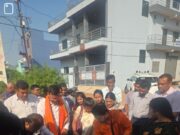 रायपुर ग्रामीण विधायक मोतीलाल साहू ने नगर निगम जोन 9 के वार्ड 8 में शिवम सिटी सड्डू में लगभग 75 लाख रूपये के नवीन विकास कार्यों का पार्षदों सहित भूमिपूजन कर दी शानदार सौगात…