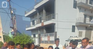 रायपुर ग्रामीण विधायक मोतीलाल साहू ने नगर निगम जोन 9 के वार्ड 8 में शिवम सिटी सड्डू में लगभग 75 लाख रूपये के नवीन विकास कार्यों का पार्षदों सहित भूमिपूजन कर दी शानदार सौगात…