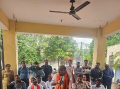 रायपुर उत्तर विधायक पुरंदर मिश्रा ने एमआईसी सदस्य महेन्द्र खोडियार, पार्षद खगपति सोनी, एल्डरमेन गोपाल सोना सहित त्रिमूर्ति नगर शासकीय स्कूल में विधायक निधि से प्रार्थना शेड निर्माण हेतु भूमिपूजन कर दी शानदार सौगात…
