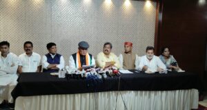 नगरीय निकाय चुनाव को लेकर मतदाता सूची में भारी गड़बड़ी को लेकर पूर्व सीएम बघेल ने राज्य चुनाव आयोग पर साधा निशाना…